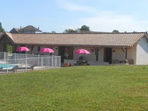Image of Studio apartment Rose in the Dordogne, with swimming pool & magnificent view