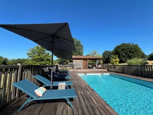 Image of Gîte Le Pigeonnier in Montignac-Lascaux, large garden, private heated swimming pool