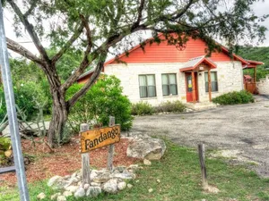 Image of Fandango, Hot tub, Private pool, Wi-Fi, @ Frio River Vacation Rentals