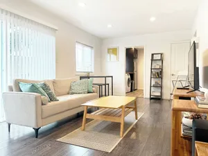 Image of 2 Bedroom Newly Remodeled Modern Apartment