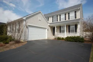 Image of Spacious and comfortable 5 bedroom, 2 1\/2 bath two miles from down town Geneva