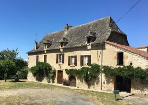 Image of Charming Aveyron house in the heart of nature, close to a hiking trail.
