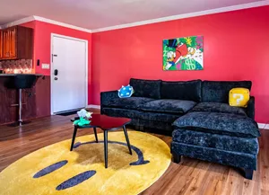 Image of Comfy Condo near Entertainment