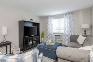 Image of Midcentury Modern 2br Comfort Near The Greene!