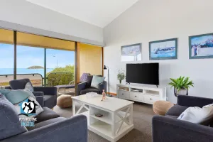 Image of Esplanade 3BR Holiday Home with Magic Ocean Views