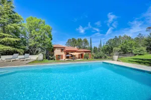 Image of Provence house with swimming pool, Ste Victoire view, near Aix (sleeps 10)