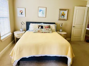 Image of Great location for visiting the NW. Comfortable 5 bedroom home.