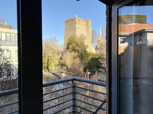 Image of Luxury apartment overlooking Oxford Castle.