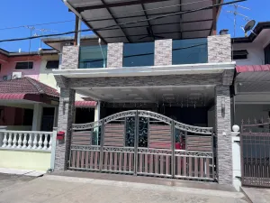 Image of OYO Homes 90982 Hifi Rooms