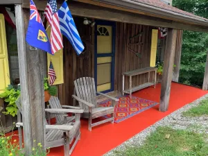 Image of Rustic, Artsy & Cozy Getaway Cabin in Laurel Highlands- minutes from Ligonier