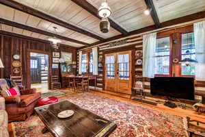 Image of Snowbird-friendly house near golf with pool, mountain view, gas grill, & deck