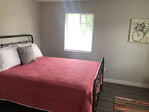 Image of 3143 Dover #3 · NEW Modern QUALITY Apartment #3 - Goodson