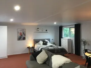 Image of Beautiful studio overlooking great dividing range
