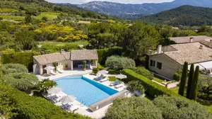 Image of Traditional farmhouse with heated swimming pool at the foot of the Mont Ventoux