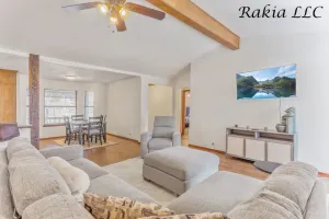 Image of This house is a 3 bedroom(s), 2 bathrooms, located in Edmond, OK.