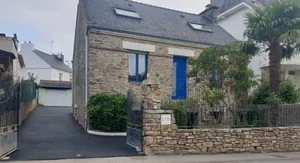 Image of Nice 130m With Terrace Garden In Vannes
