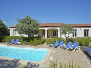 Image of Luxurious Villa in Escales with Pool