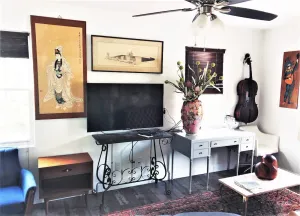 Image of Downtown Art & Eclectic \"D\" 2br