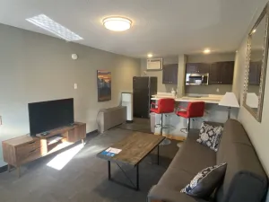 Image of Suite 211 - 1BR | 1 Bed, 1 Bath