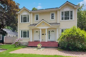 Image of Ideally Located Home w\/ Deck, WiFi & Washer\/Dryer - Walk into Town & Acadia