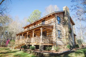 Image of Fully furnished log cabin, family and pet friendly.