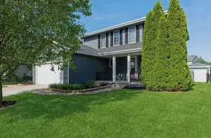 Image of •Spacious 4 - bedroom 2 king beds•