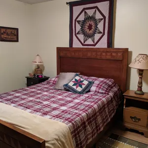 Image of Lakeview Cozy Cottage Pocono Summit 2BR, Firepit, sleeps 6.