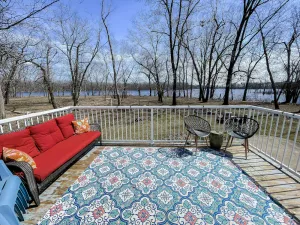 Image of Adorable Cottage on GREAT Fishing Lake