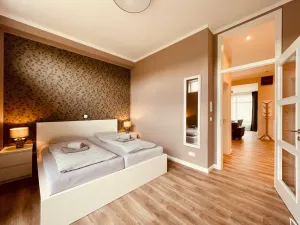 Image of CASA REHSE I Loft-Apartment I kostenlos Parken & WLAN I Self-Check-in I ÖPNV I 65Zoll-TV