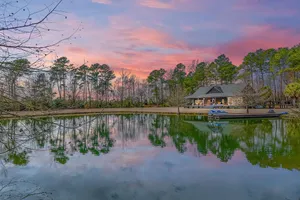 Image of Secluded Lodge 8acres Hot Tub, Pingpong pedalboat!