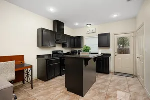 Image of Hummingbird Haven 7 w King bed free parking Patio