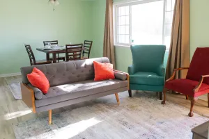 Image of Under the Oak in Shreveport - Close to Barksdale, Hospitals, Downtown, and more!