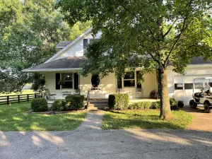 Image of Colliver House at Claybank Farm