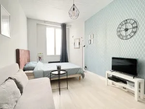 Image of 701 Studio near metro and shops