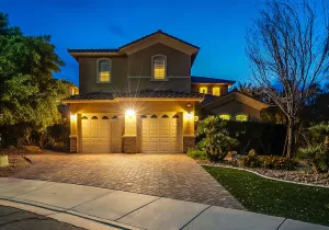 Image of Luxury 3 Bed \/ 3.5 bath Residence with Sparkling Heated Pool