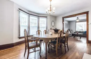 Image of Spacious five-bedroom home in the heart of Kansas City - Fast highway access