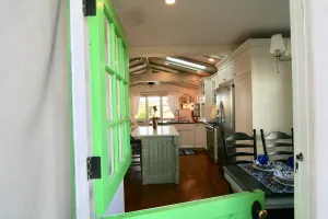 Image of Private Beautiful Clean Beachy-Close to All Retreat