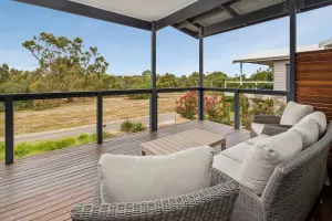 Image of Jo's Sanctuary- 4 Bdrms Sleeps 10 Beach & scrub