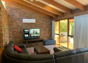 Image of Warm and Spacious 5BR Home w WIFI and Multiple Parking - Hosted by Canstay