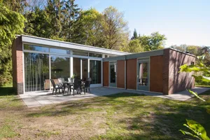 Image of Modern bungalow with parking