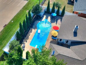 Image of Oasis @ Hefner - Glamorous 3BR with Radiant Pool