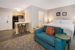 Image of Your Relaxing Getaway Awaits! Perfect for Merrimac River Frontage! Outdoor Pool!