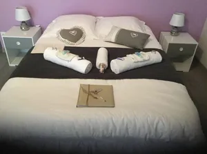 Image of Large room, wifi and parking.