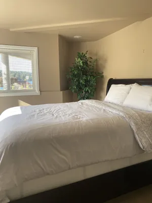 Image of Gig Harbor Downtown Waterfront Retreat