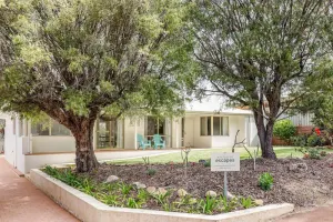 Image of Reverie By The Bay - Walk to Beaches, Relax in Style