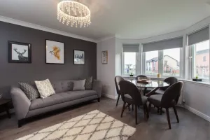 Image of Modern ground floor 2 bedroom apartment, 76MB WiFi and Sky Cinema\/Sports
