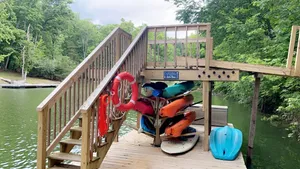 Image of Lakeside Pet Friendly Cabin w\/ Hot tub Game Rm Fireplace Elec Vehicle Charger