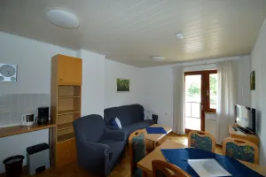 Image of Apartment 1 - Apartments Arrow