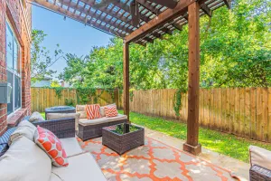 Image of DFW Oasis! Near Reunion Tower - Great for Groups!