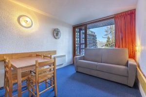 Image of studio sleeps 5 at the foot of the slopes, center of the station building lau